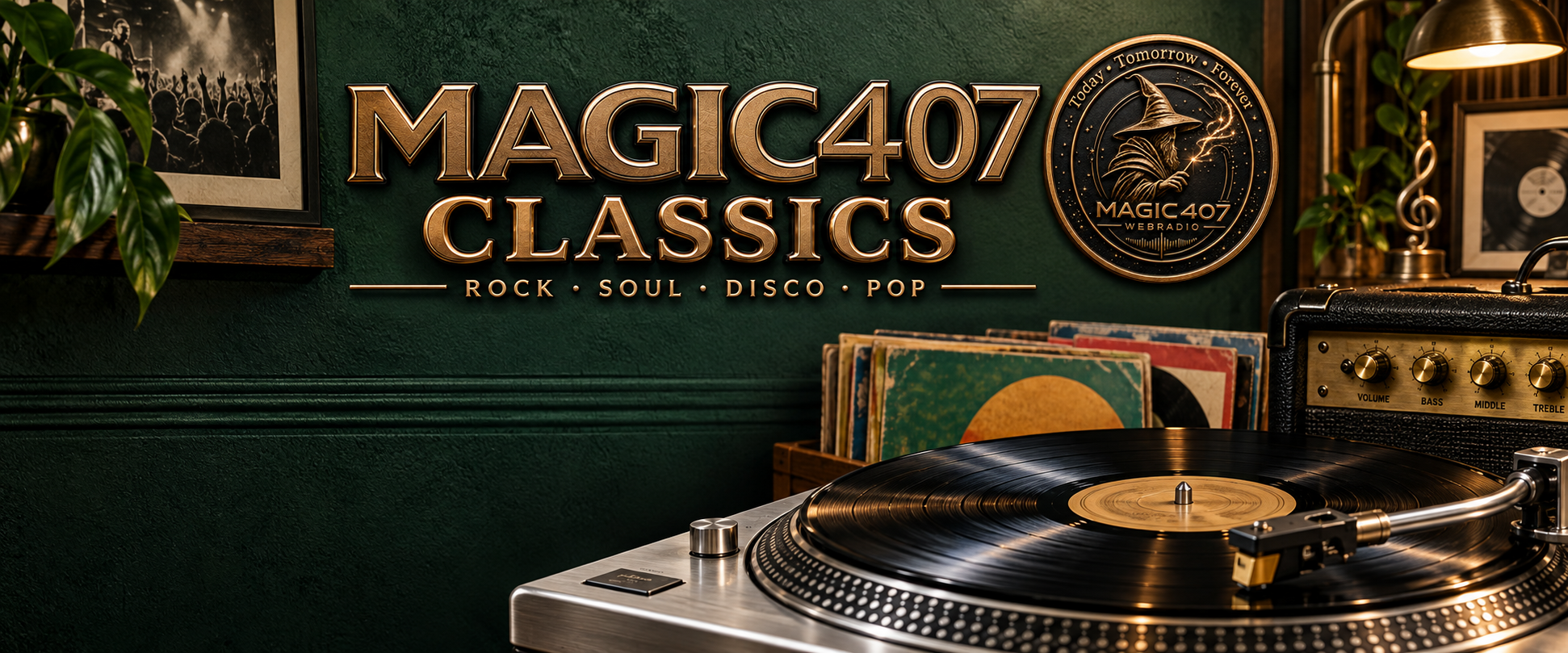 Magic407 Classics. Rock, soul, disco, pop. Bronzen Magic407-logo en een vinylplatenspeler in een klassieke radiostudio.